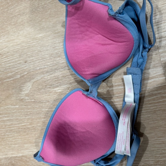 Women's Blue Push-Up PINK Bra - Picture 3 of 7